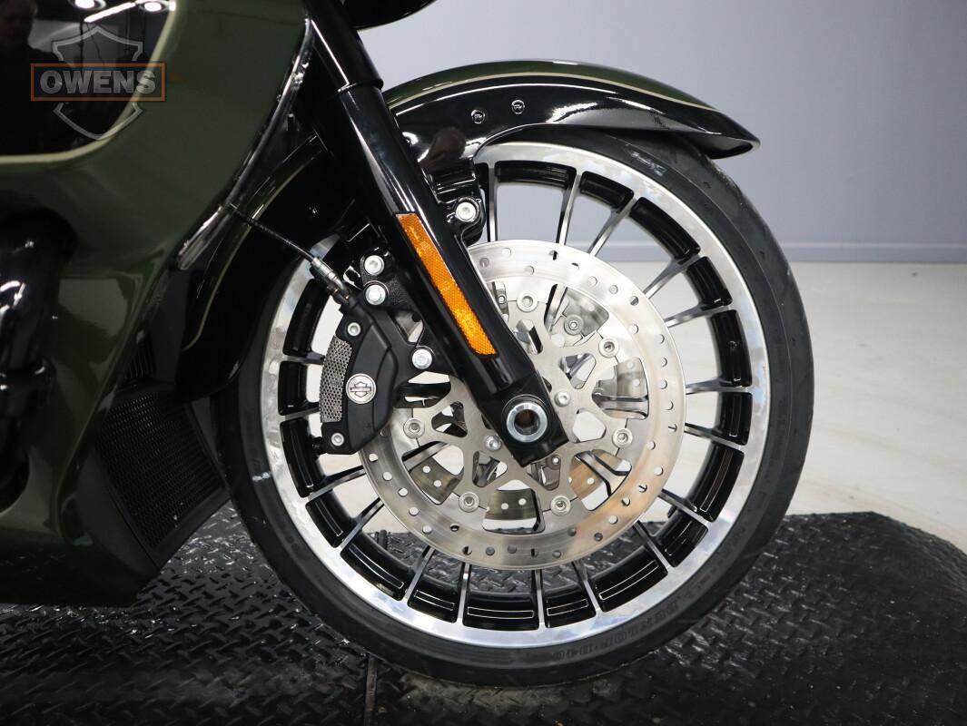 2026 HARLEY-DAVIDSON ROAD GLIDE LIMITED FLTRXL