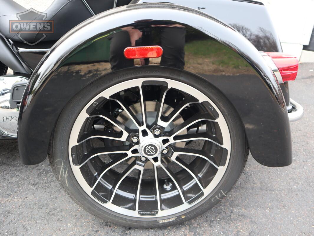 2025 HARLEY-DAVIDSON TRI GLIDE ULTRA FLHTCUTG