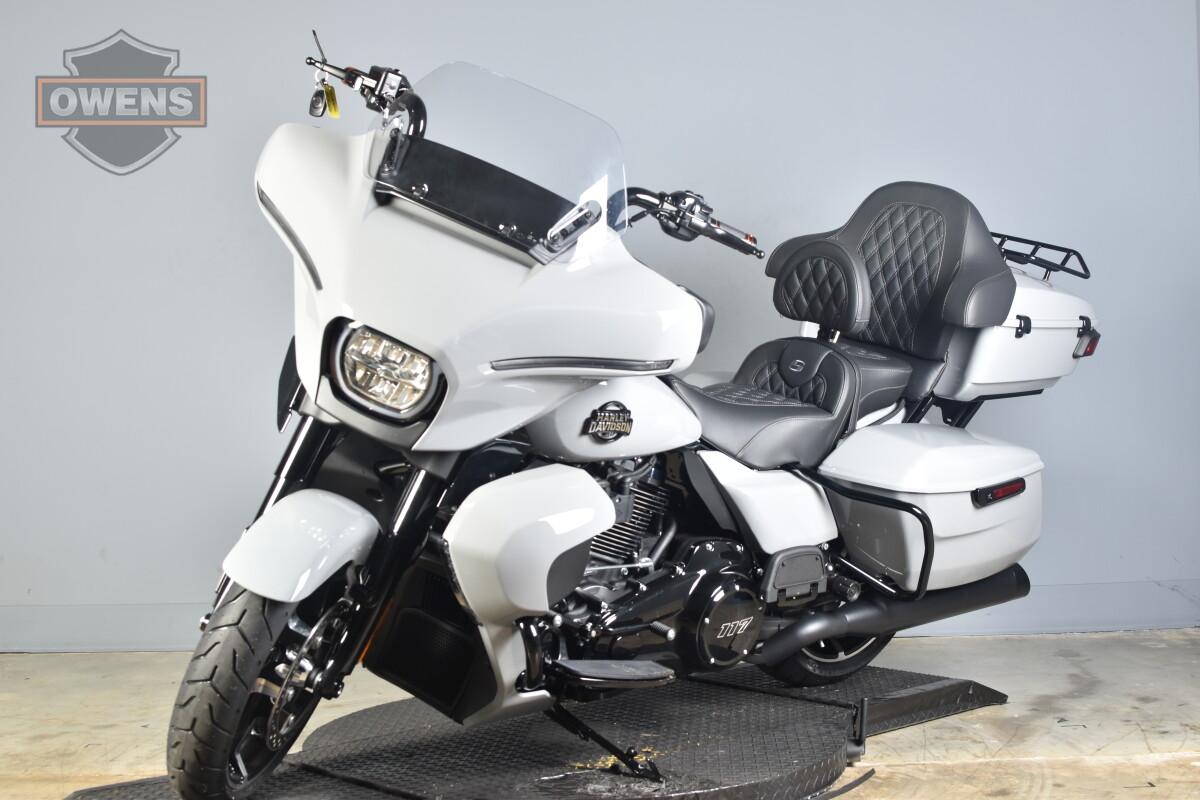 2025 HARLEY-DAVIDSON STREET GLIDE ULTRA FLHXU