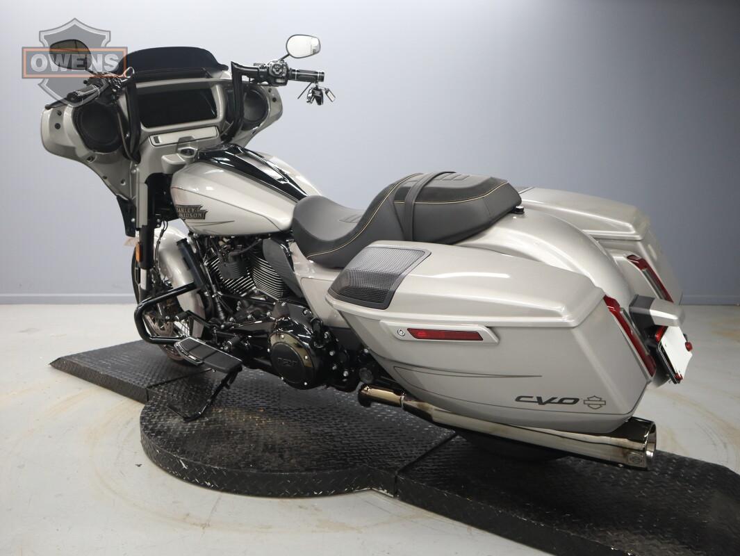 2023 HARLEY-DAVIDSON CVO STREET GLIDE FLHXSE