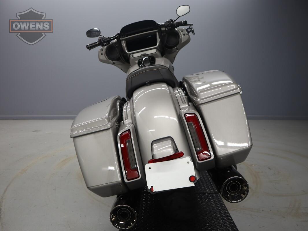 2023 HARLEY-DAVIDSON CVO STREET GLIDE FLHXSE
